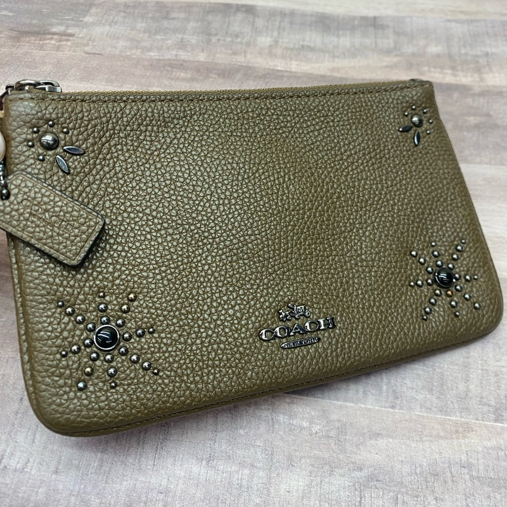 Coach Western Rivets Wristlet - Dark Brown Fatigue Pebble Leather/Gunmetal